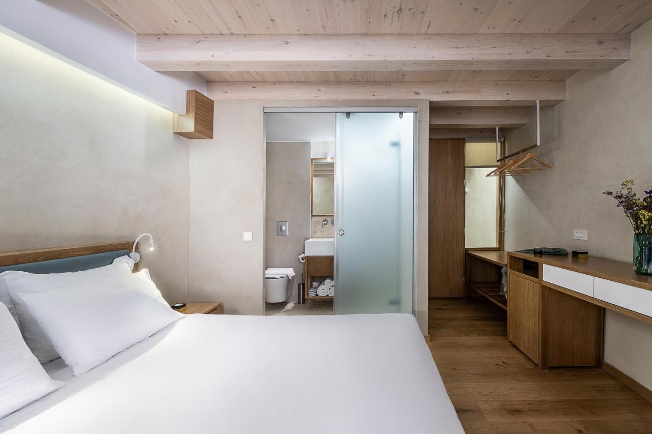Hotel Off Chania  Bagian luar foto