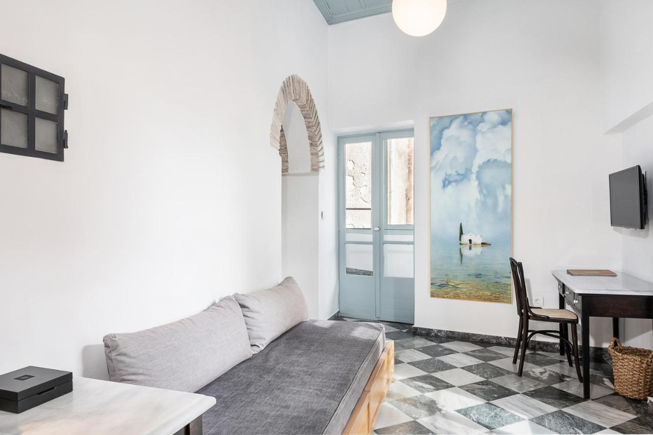 Hotel Off Chania  Bagian luar foto