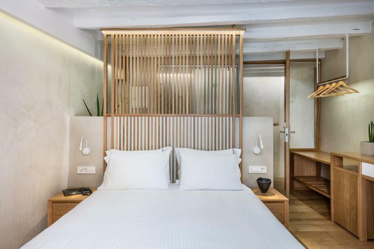 Hotel Off Chania  Bagian luar foto